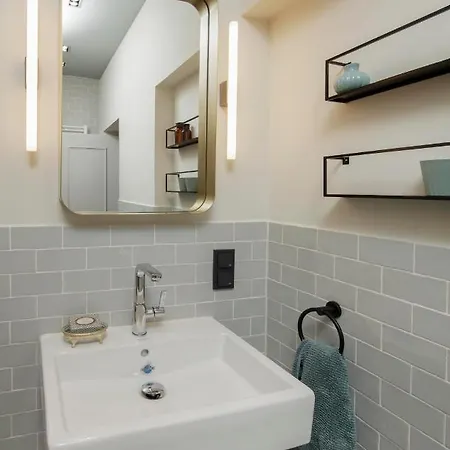 Design-appartement Im Herzen Von *